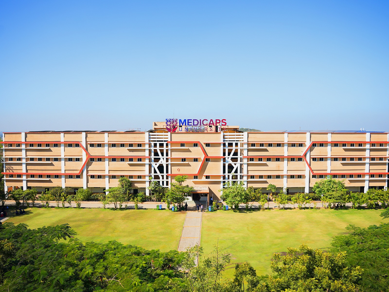 Future-Proofing Management Careers: How Medicaps University is Redesigning BBA & MBA Education for the AI Era